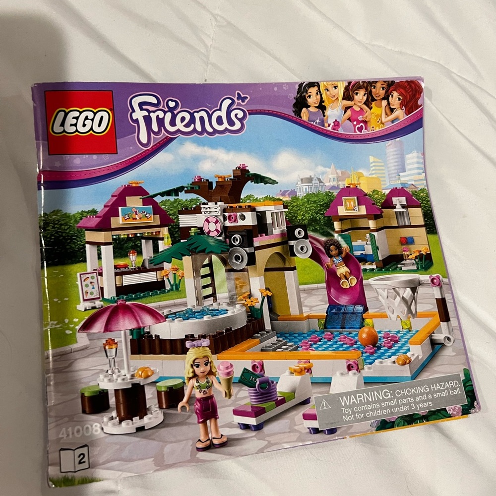LEGO Friends: Heartlake City Pool